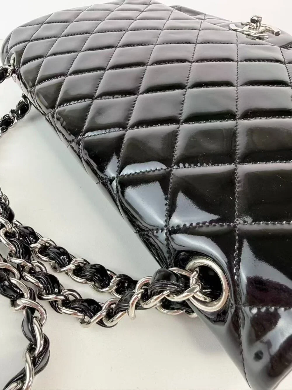 Channel classic flag shoulder bag